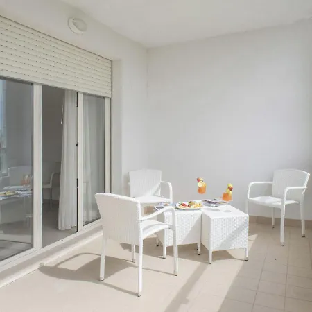 Beautiful Holiday In Near Sea Vakantiehuis *